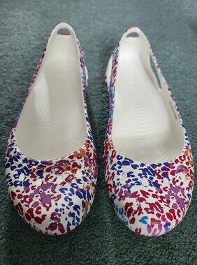 CROCS flats